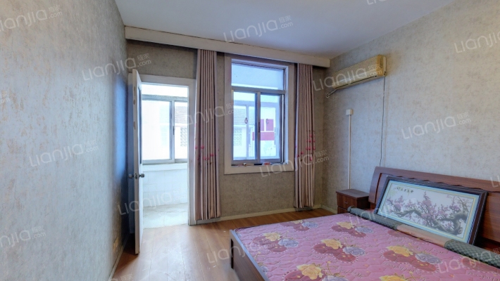 戴周新村二手房实景图