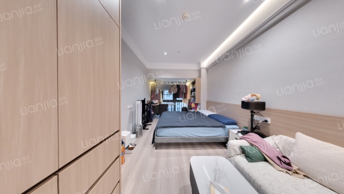 朗峻广场二手房实景图