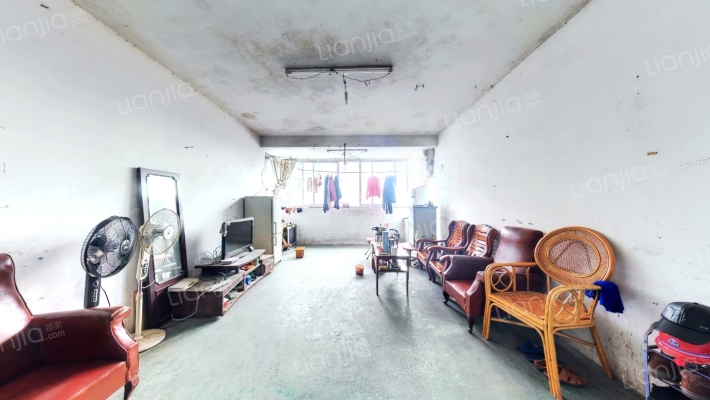 桂林中级法院宿舍二手房实景图