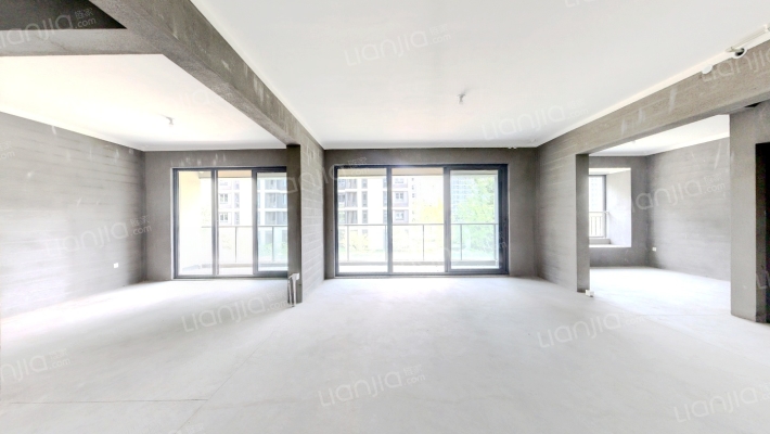 城投绿城水月云庐二手房实景图