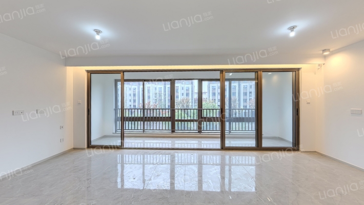 中交花样年春风十里二手房实景图