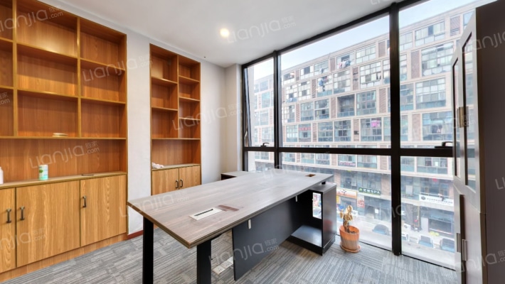 双银国际金融城二手房实景图