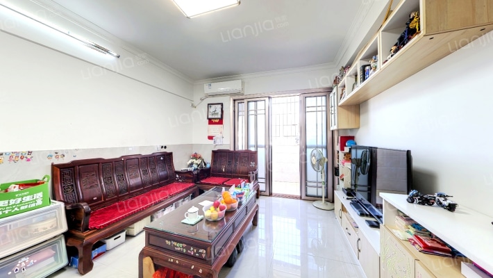 国投宿舍二手房实景图