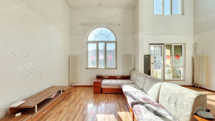 万通新界艺墅公馆二手房实景图