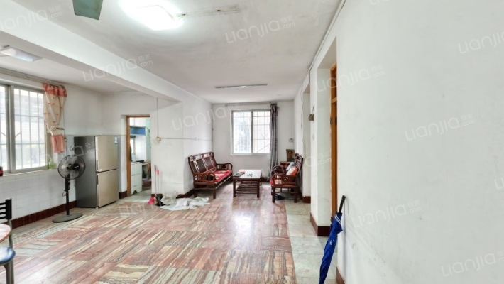 商务局宿舍二手房实景图