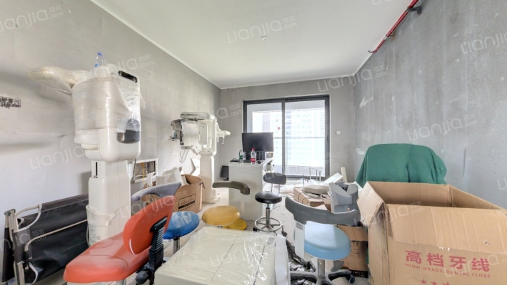 环球融创会展上东区二手房实景图