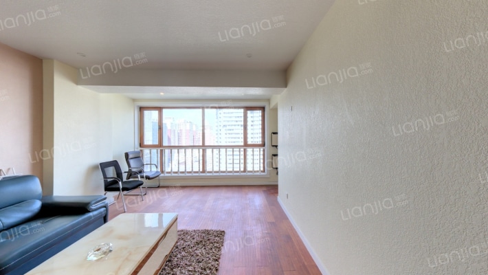 嘉璐天堡二手房实景图