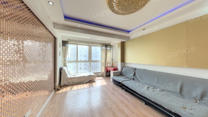 世纪华府二手房实景图