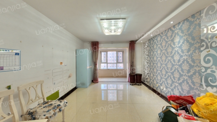 中铁逸都国际城二手房实景图