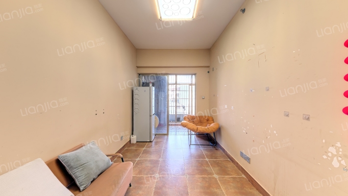 金泰龙步行街二手房实景图