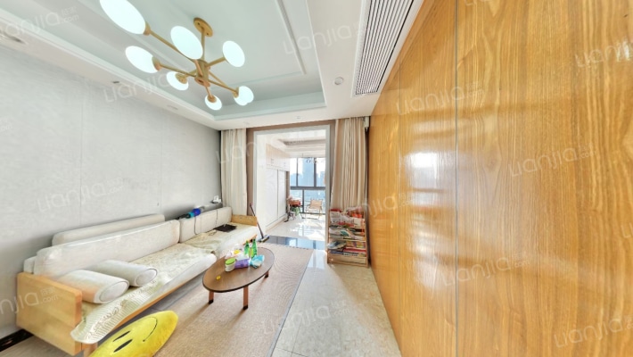 缤纷东院二手房实景图