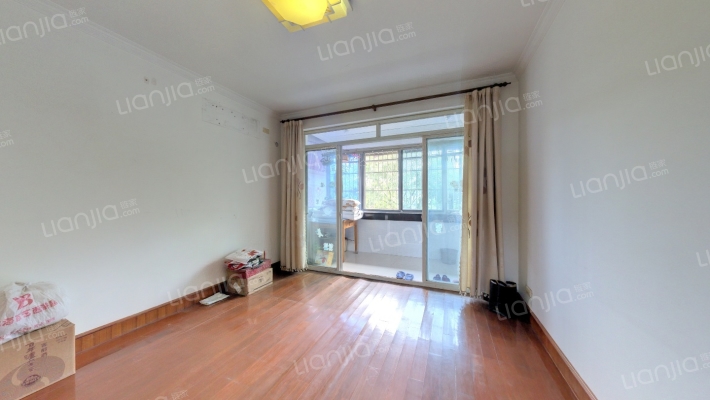 嘉宝公寓二手房实景图