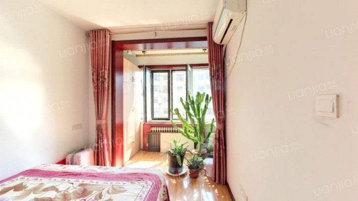 恒生小区二手房实景图