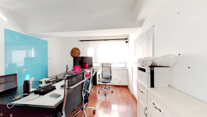 晶采大厦二手房实景图