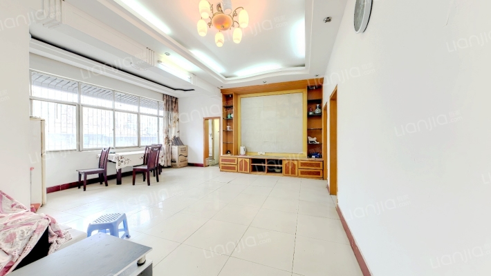 襄阳市襄州区经济和信息化局大庆西路家属院二手房实景图