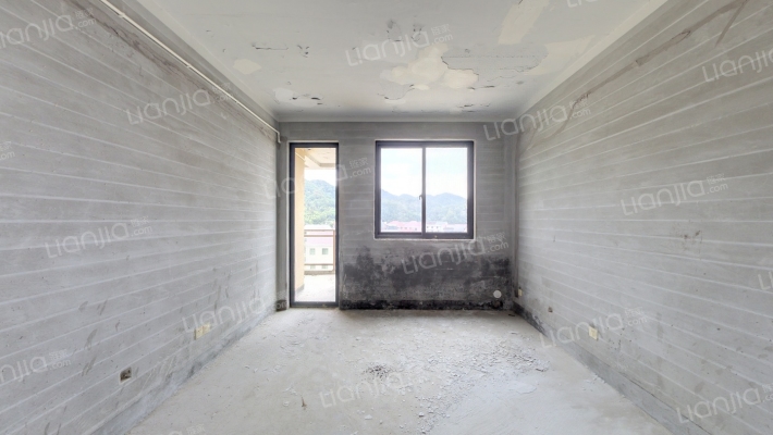 中龙•龙萃苑二手房实景图