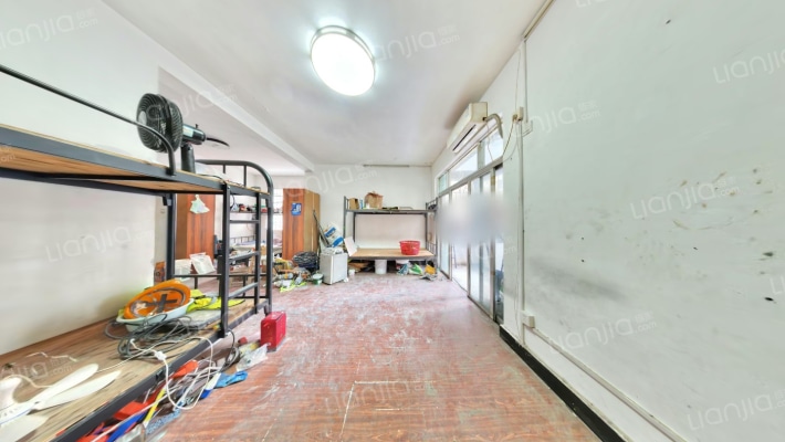 华深公寓二手房实景图