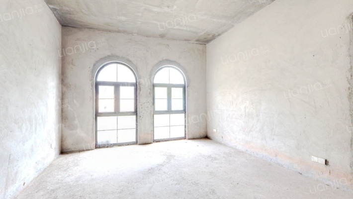 美林湖隐山美墅二手房实景图