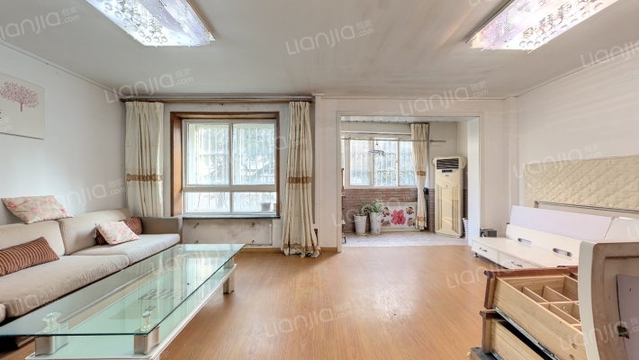 恒佳苑二手房实景图