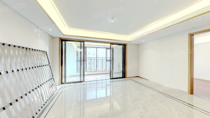 龙居华府二手房实景图