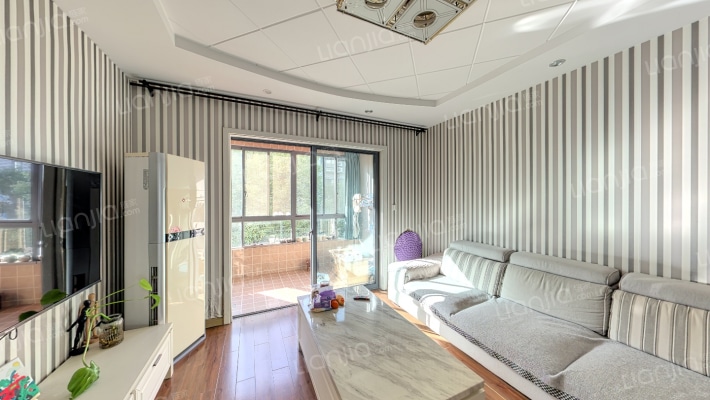 天福花园东区二手房实景图