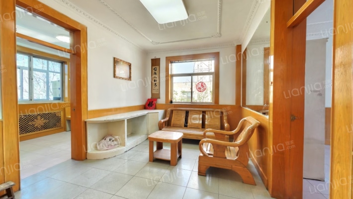 山毛小区二手房实景图