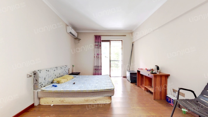 启兴生活区二手房实景图