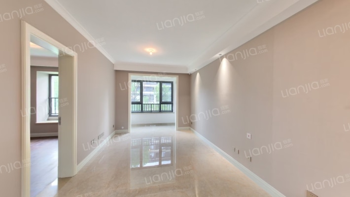 融创御景宸院二手房实景图