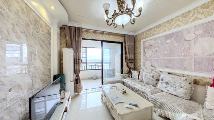 鲁能海蓝椰风五期二手房实景图