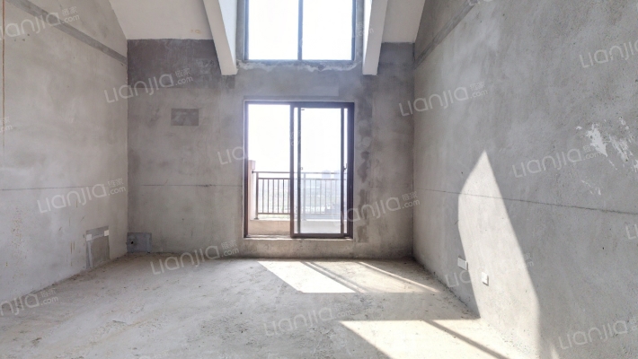 同信滨江壹号二手房实景图