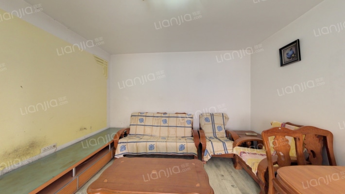 海马冲街13号二手房实景图