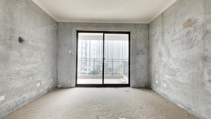 荣润麒麟府二手房实景图