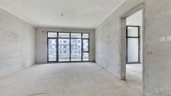 出售 凤麟府南北通透洋房三居双卫  采光好-客厅