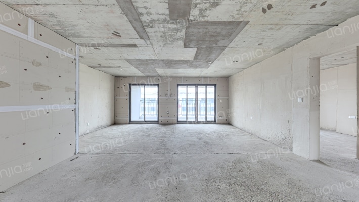 保利金香槟二手房实景图