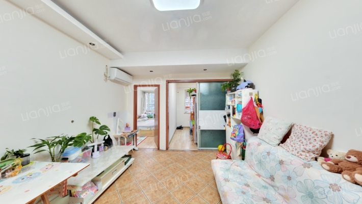 映日荷花二手房实景图