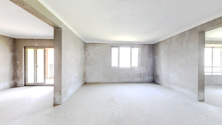 伊顿花苑二手房实景图