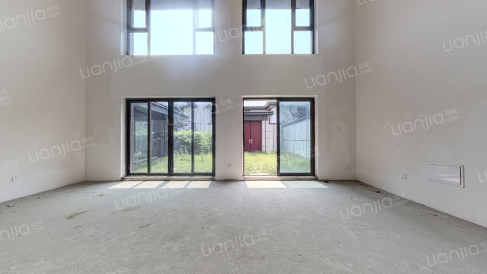 中建人居山水颐墅二手房实景图