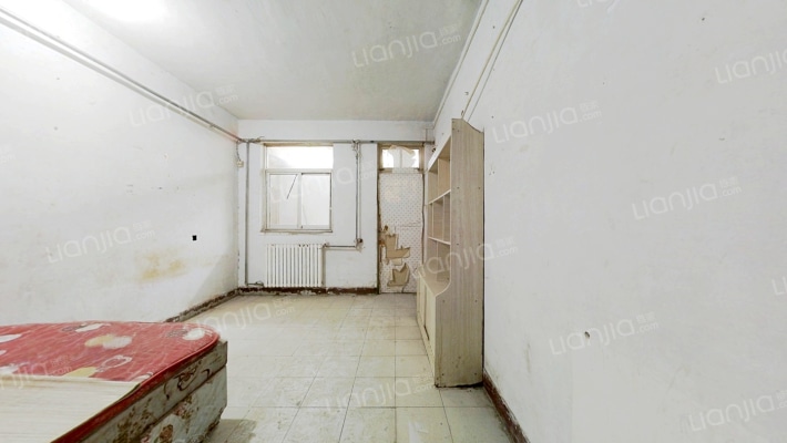 山大路190到194号院二手房实景图