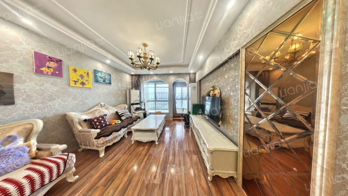 东麓驿境三期二手房实景图