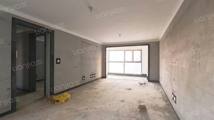 上境绿地南苑二手房实景图