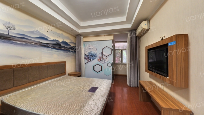 东道主国际公寓二手房实景图