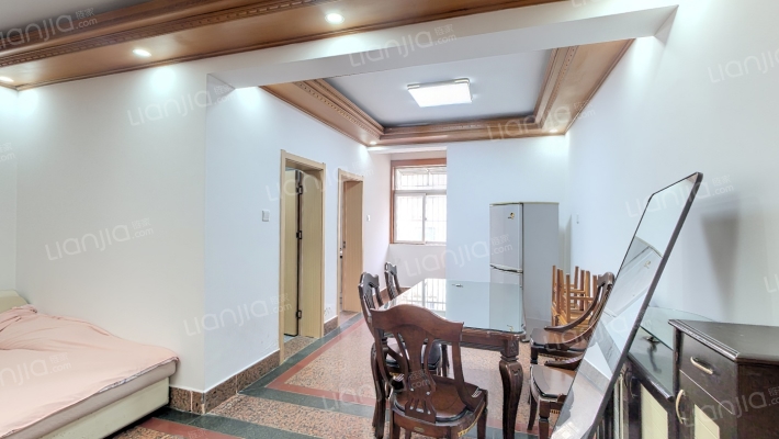 青年组团二手房实景图