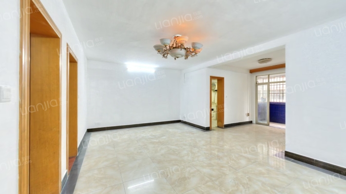 中华苑小区二手房实景图