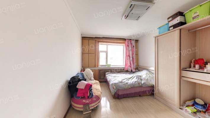 英俊教师楼二手房实景图