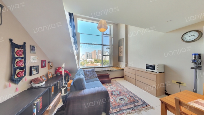 日信国际DOUBLE时代二手房实景图