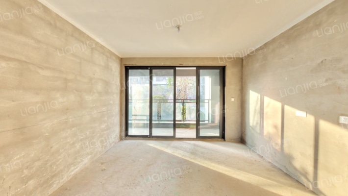 亚新橄榄公馆建设二手房实景图