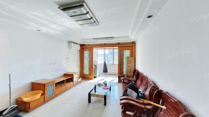 港中新村四区二手房实景图