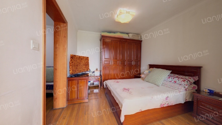 万航小区二手房实景图