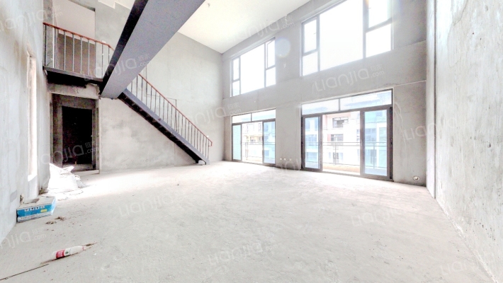 合能枫丹铂麓二期二手房实景图