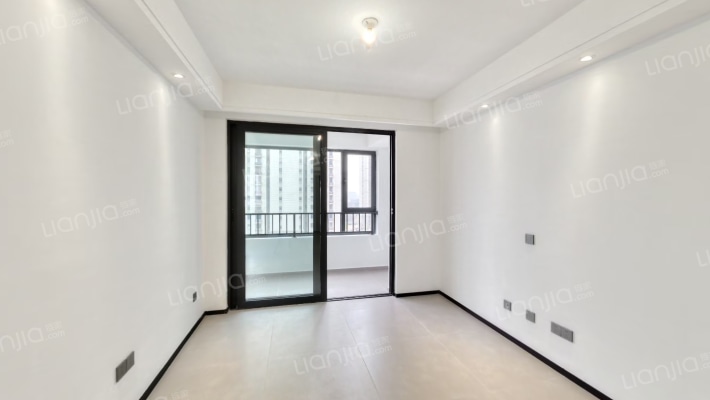 美都星屿熹二手房实景图